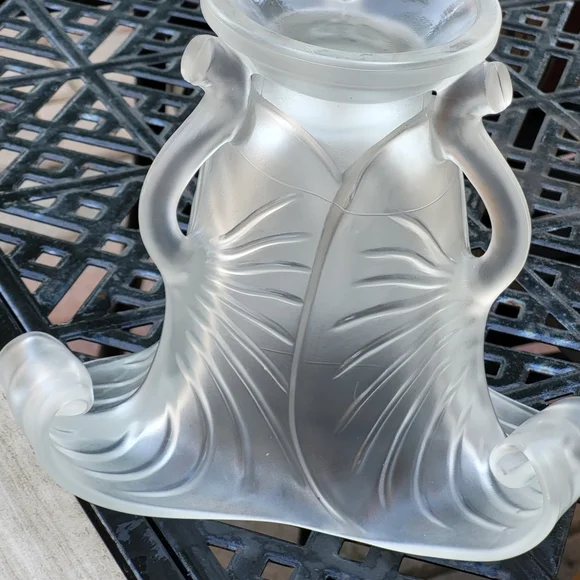 Tulip flower shaped crystal vase - Picture 4 of 4